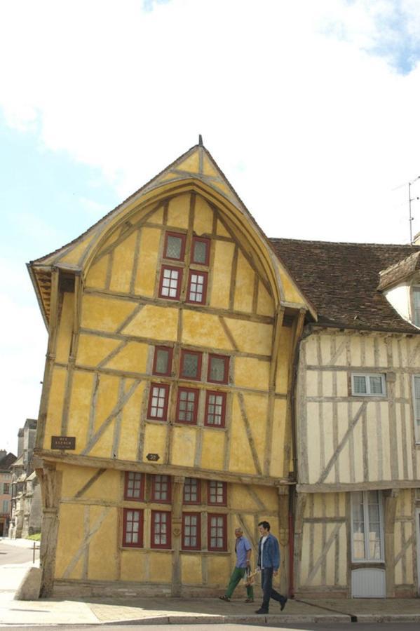 Appartement Au Coeur De Troyes Exterior photo