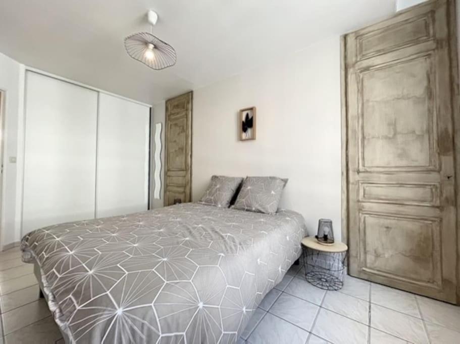 Appartement Au Coeur De Troyes Exterior photo